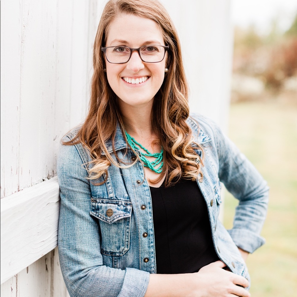 Meet your Posher, Elizabeth